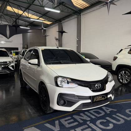 TOYOTA ETIOS 1.5 X PLUS 16V FLEX 4P AUTOMÁTICO